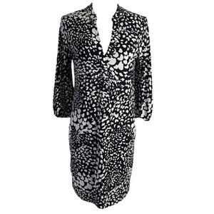Women's Banana Republic V-Neck 3/4 black white Sleeve Shift Dress Size XS.